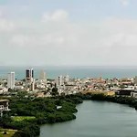 Apartamento con hermosa vista al mar muy centrico