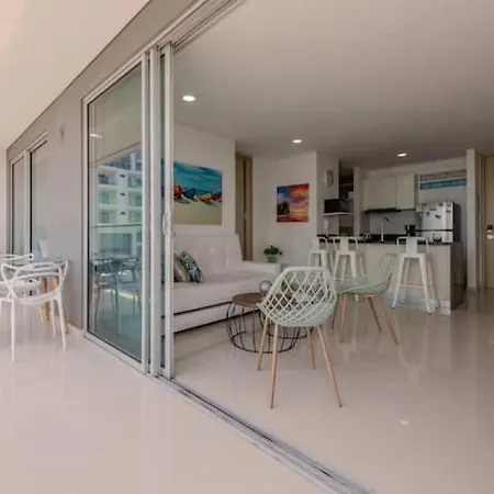 Apartamento Con Hermosa Vista Al Mar Muy Centrico *